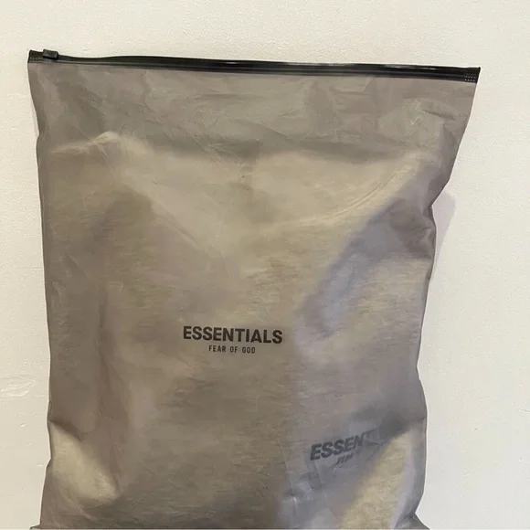 Essentials Hoodie NWT - Picture 7 of 7